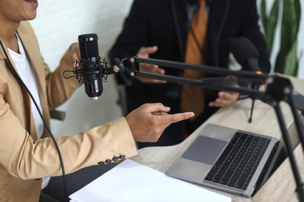 Conheça os 11 melhores podcasts sobre finanças!